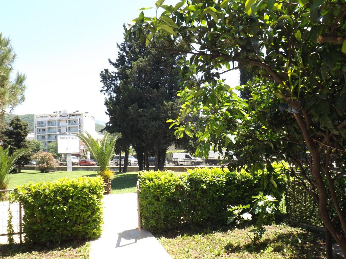 Family Holiday home Budva